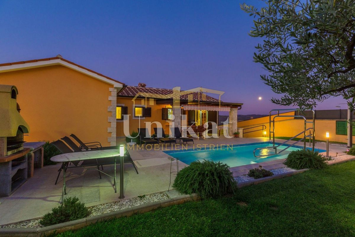 Hiša s čudovitim razgledom - Vižinada